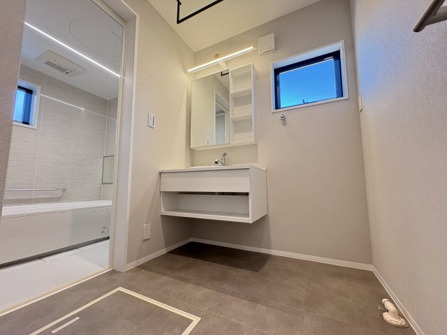 明石市林3丁目新築戸建の独立洗面台