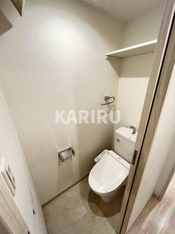 B-PROUD天満橋のトイレ|落ち着いた色調のトイレです