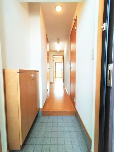 スターロード沼北の玄関