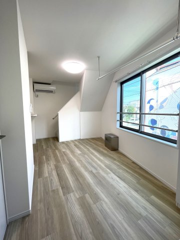 Solare Ⅱの居間・リビング|シンプルなLDKです