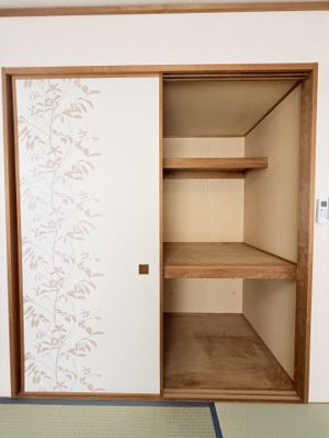 【収納】 | パークシティ新川崎西三番街D棟 | 約6帖の和室に設置された押入です。
