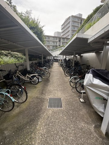 【駐輪場】 | パークシティ新川崎西三番街D棟 | 駐輪場です。