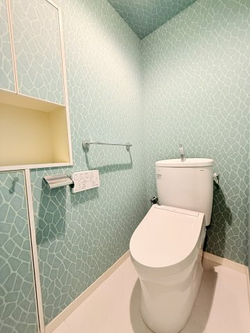 【トイレ】 | パークシティ新川崎西三番街D棟 | 温水洗浄便座付のトイレです。
毎日使う場所だから、より快適な空間に仕上げられています。