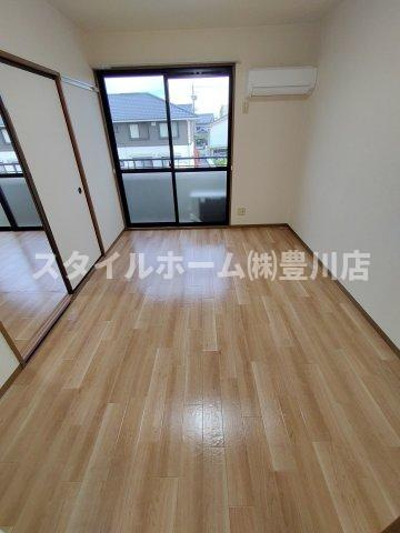 ヴィラ・ロワイヤル　弐番館の居間・リビング