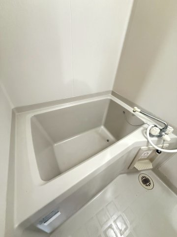 ハイツみのるの浴室