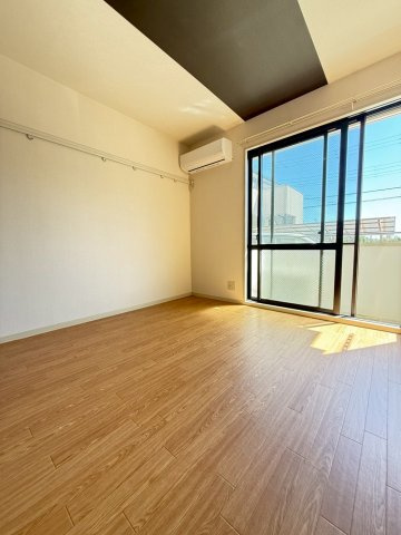 ハイツみのるの居間・リビング