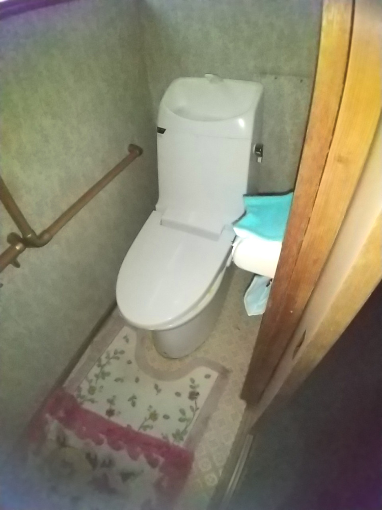 桜ケ岡７丁目　中古住宅のトイレ