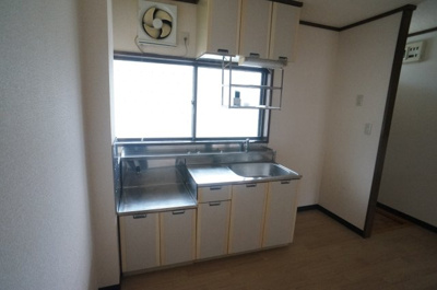 【キッチン】 | コーポ赤坂