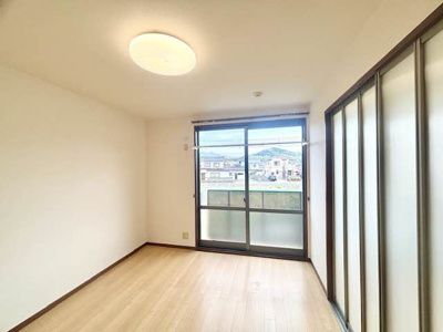 【居間・リビング】 | ロイヤル・オークス