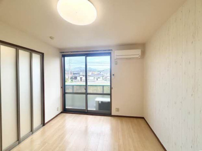 【居間・リビング】 | ロイヤル・オークス