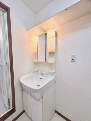 【洗面所】 | ロイヤル・オークス