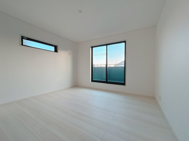 熊谷市箱田7丁目　新築一戸建て　全３棟の洋室