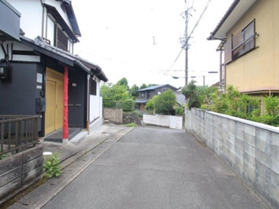 【前面道路含む現地写真】 | 山科区御陵牛尾町　中古戸建