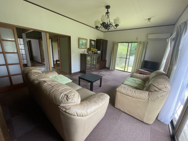 南今泉中古一戸建の居間・リビング