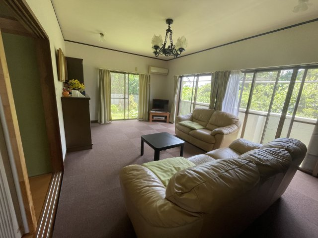 南今泉中古一戸建の居間・リビング