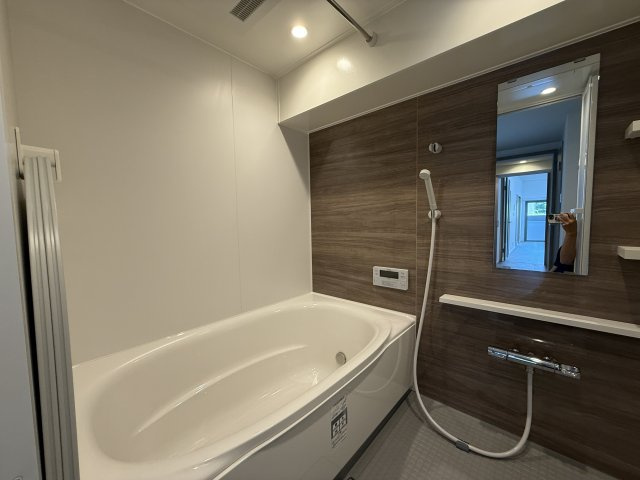 ハイラーク明石の浴室