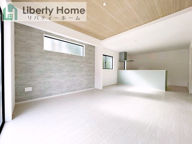 取手市駒場3期　新築戸建の居間・リビング