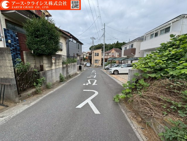 【前面道路含む現地写真】 | 流山市西深井3期 | ご家族に合った間取りで、夢のマイホームを建築できます。整形地なので敷地全体を有効活用することができます。