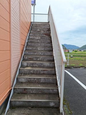 【その他共用部分】 | ルーラルハイツ | 2階への階段