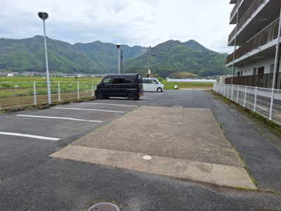 【駐車場】 | ルーラルハイツ