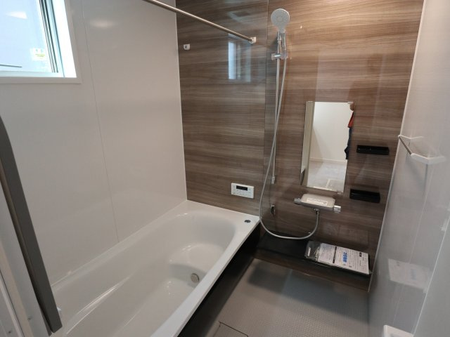 《仲介手数料無料》北区吉野町２丁目170-10(B号棟)新築一戸建ての浴室|撮影日 2025年7月18日 14:30 晴れ