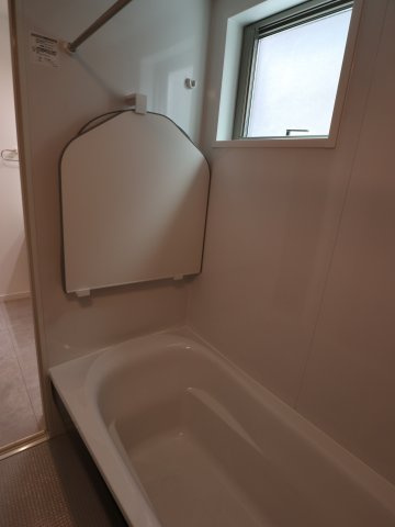 《仲介手数料無料》北区吉野町２丁目170-10(B号棟)新築一戸建ての浴室|撮影日 2025年7月18日 14:30 晴れ