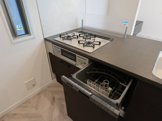 《仲介手数料無料》北区吉野町２丁目170-10(B号棟)新築一戸建てのキッチン|撮影日 2025年7月18日 14:30 晴れ