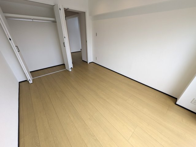 こだわりリフォームもアリ！【コーシン菊名第2マンション】の洋室|コンパクトで使いやすい洋室です