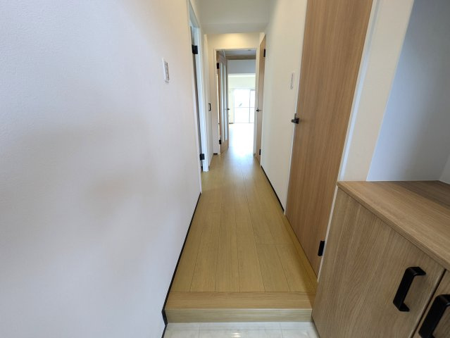 こだわりリフォームもアリ！【コーシン菊名第2マンション】の玄関|シンプルで使いやすい玄関です