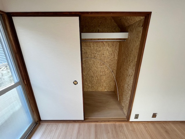 山手町貸家の収納