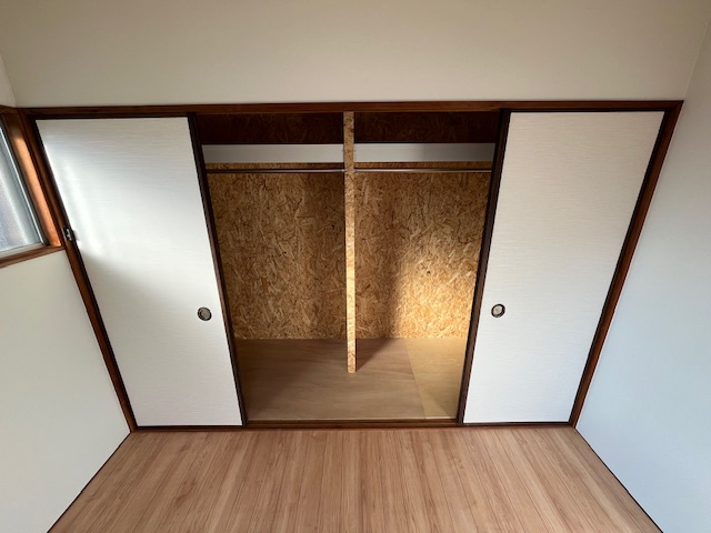 山手町貸家の収納