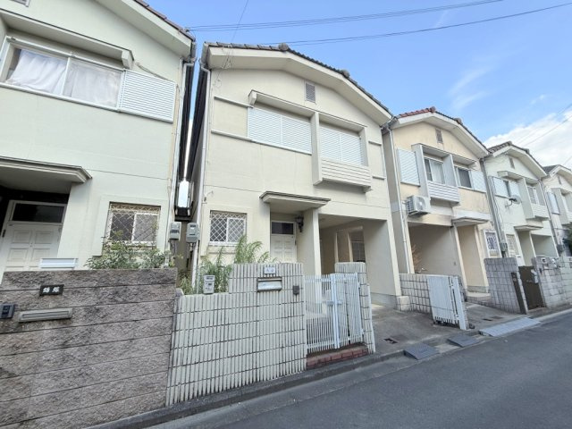 葛城市林堂戸建