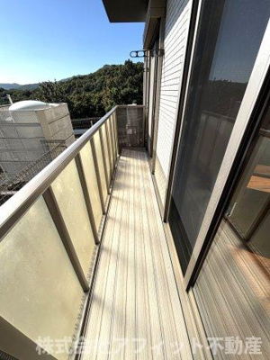 【バルコニー】 | サングレイス中川 | 南西向き
