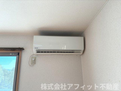 【設備】 | サングレイス中川 | エアコン