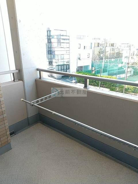 フォレスト茗荷谷のバルコニー