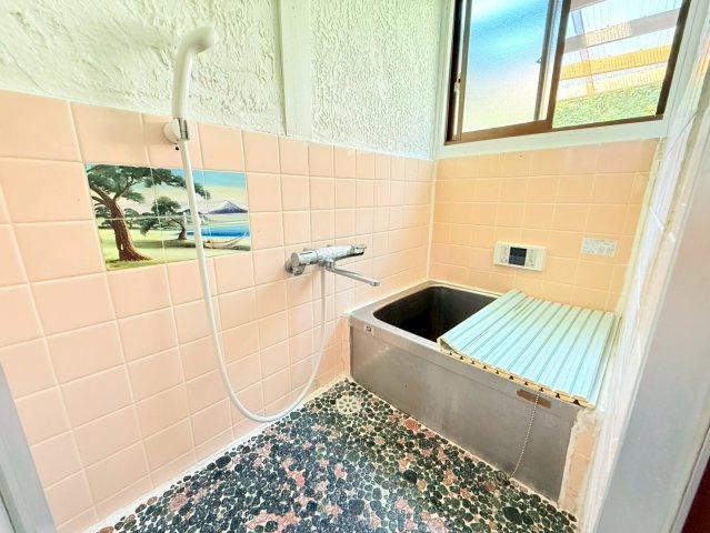 塩屋町9丁目戸建の浴室