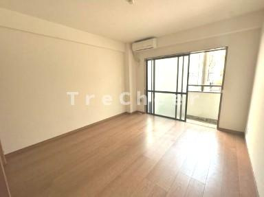 田口第二マンションの居間・リビング