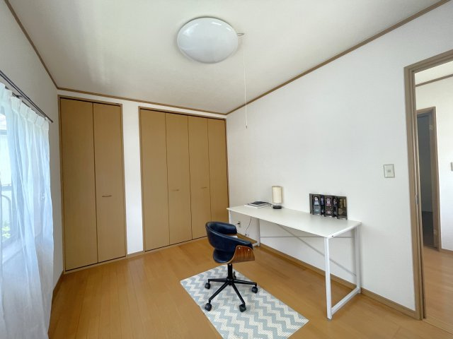 茂原市本納戸建ての洋室