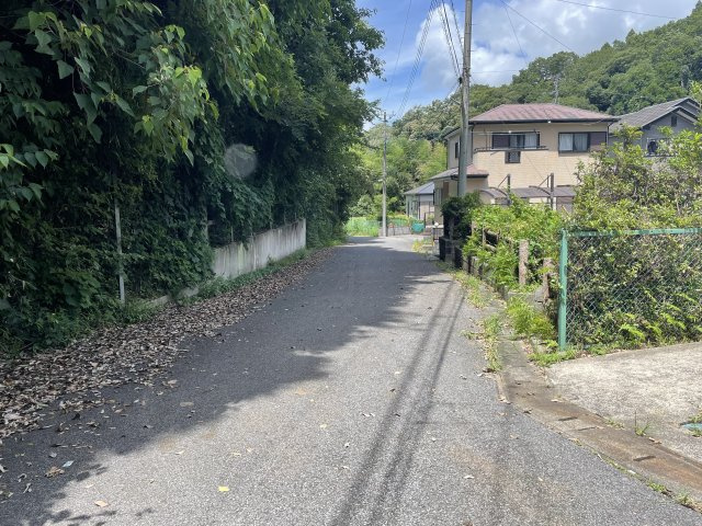 茂原市本納戸建ての前面道路含む現地写真