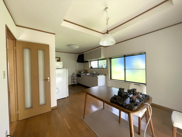 茂原市本納戸建ての居間・リビング