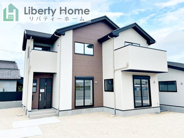 つくば市古来1期　新築戸建　1号棟の外観|ご予約をいただければ、『平日の空いた時間』『周辺物件まとめて見たい』『1件だけ見たい』ももちろん可能です♪
お気軽にお問合せください♪