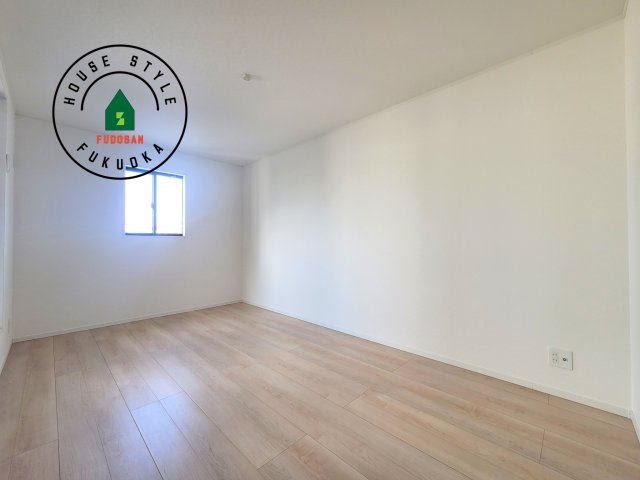 太宰府市観世音寺3丁目第1-2棟（2号棟）の寝室|主寝室には収納力に優れたクローゼットがありますので、お部屋もすっきり片付きます。