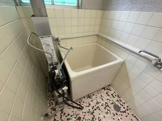 上野アパートメントの浴室