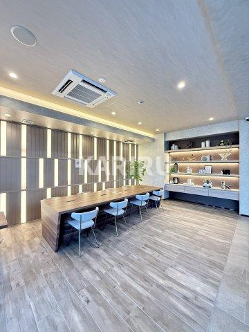 スプランディッド梅田グランノースのロビー