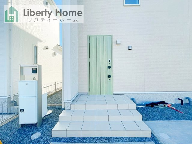 取手市井野24-1期　新築戸建　2号棟のエントランス