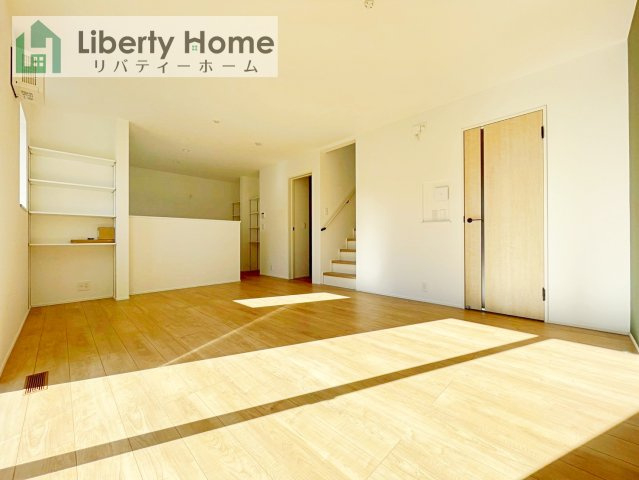 取手市井野24-1期　新築戸建　2号棟の居間・リビング