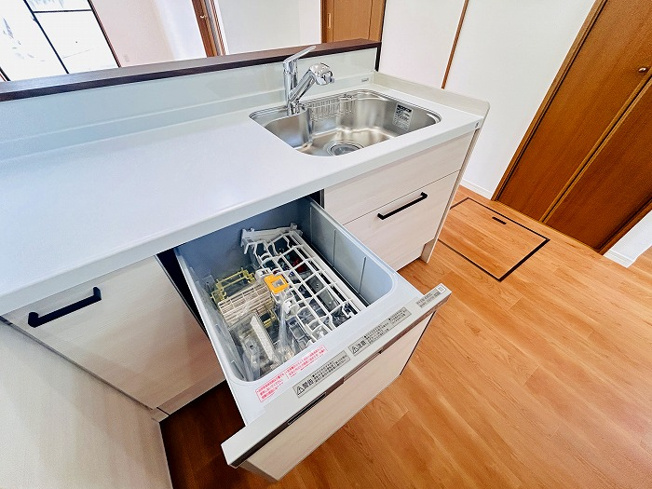 【キッチン】 | 福岡市東区青葉3丁目中古戸建て☆仲介手数料無料☆