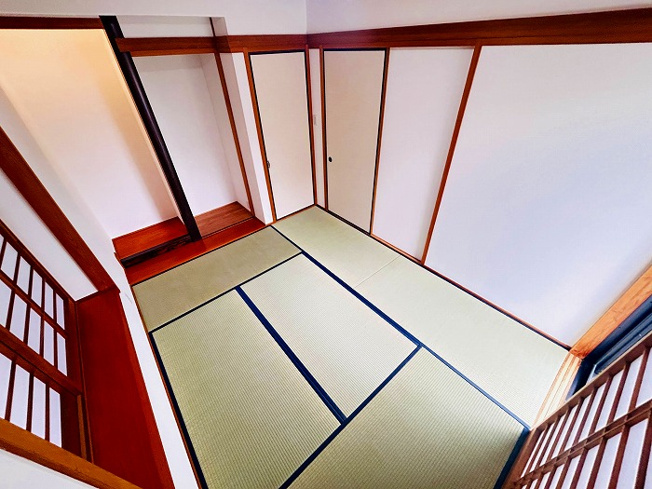 【和室】 | 福岡市東区青葉3丁目中古戸建て☆仲介手数料無料☆ | 採光が取れる角部屋の和室です。探すと意外に少ないです。和室の暗く湿気たイメージは一切ありません。