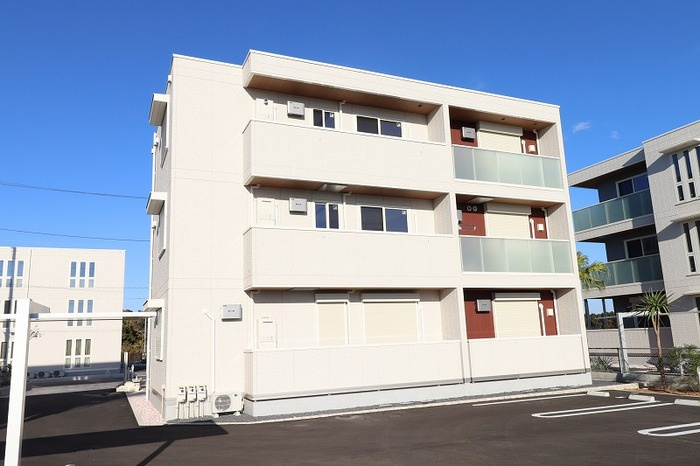 D's LIEN (ディ-ズリアン) E