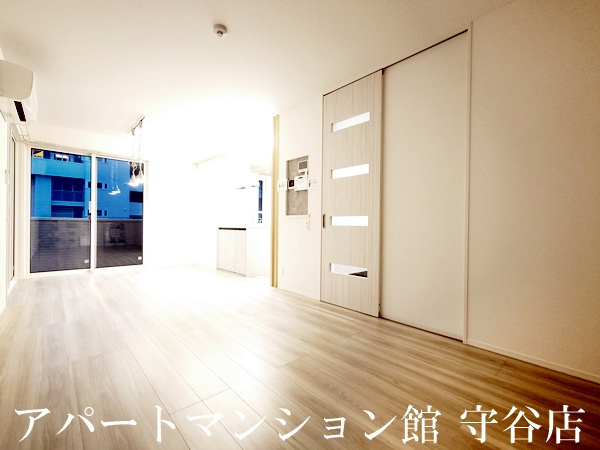 D's LIEN (ディ-ズリアン) Eの居間・リビング